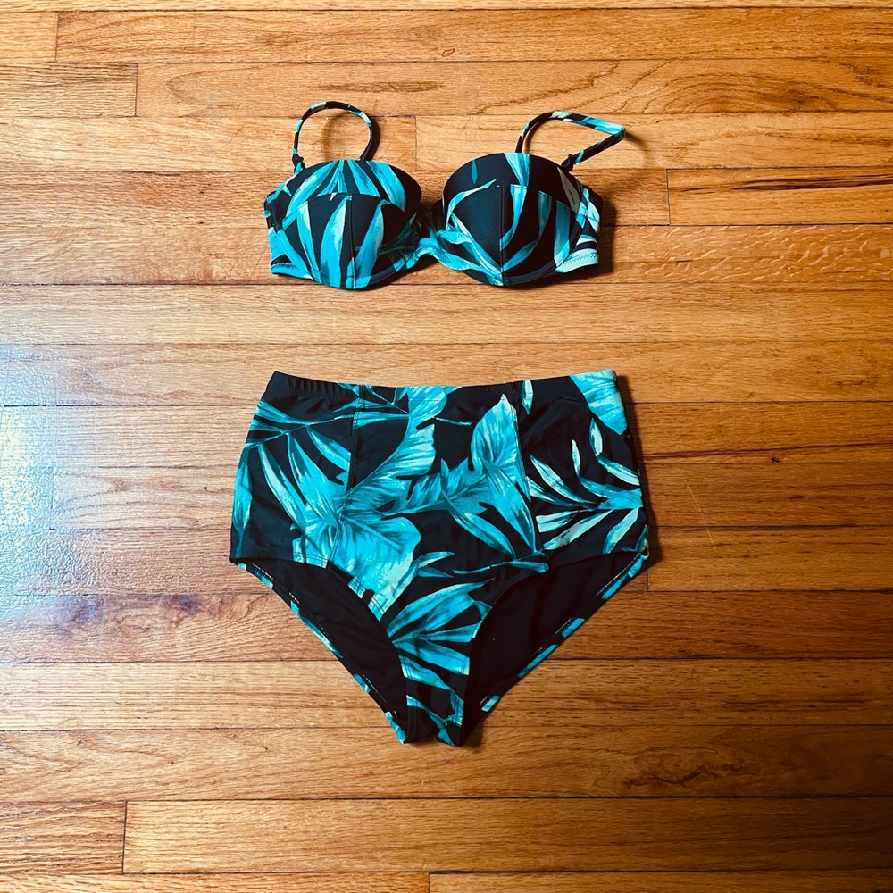Old Navy Tropical Palm Print Bikini